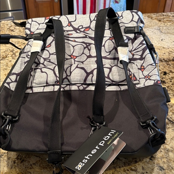 Floral Patterned Backpack - Picture 11 of 11